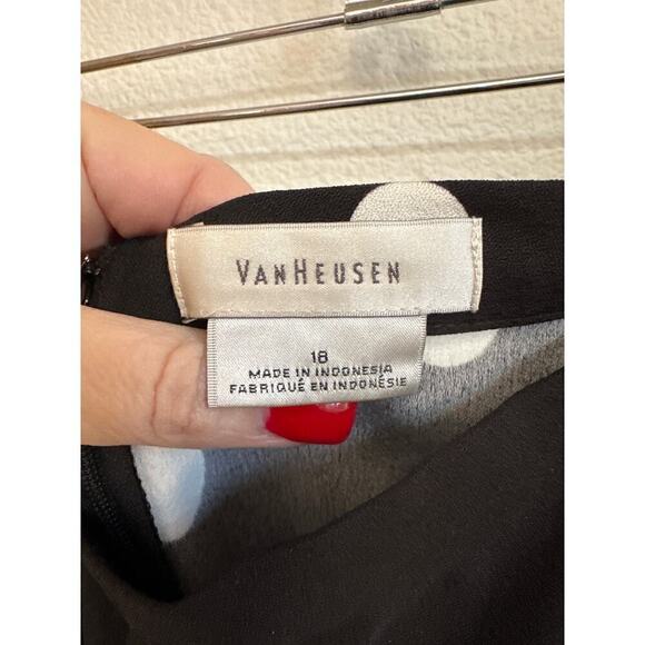Van Heusen Skirt, Black and White polka dots, Womens size 18 - Picture 3 of 5